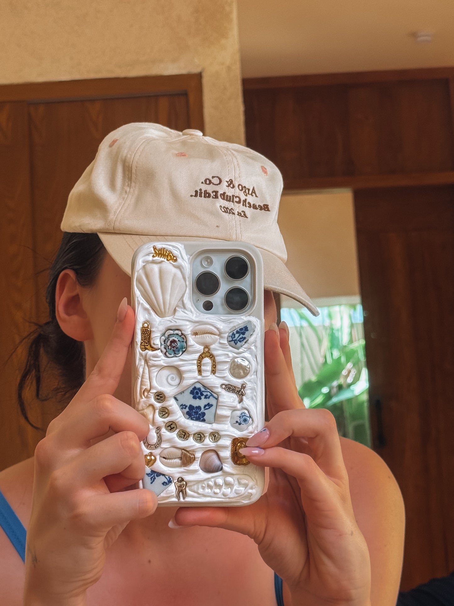 Beach Club Edit. Cap