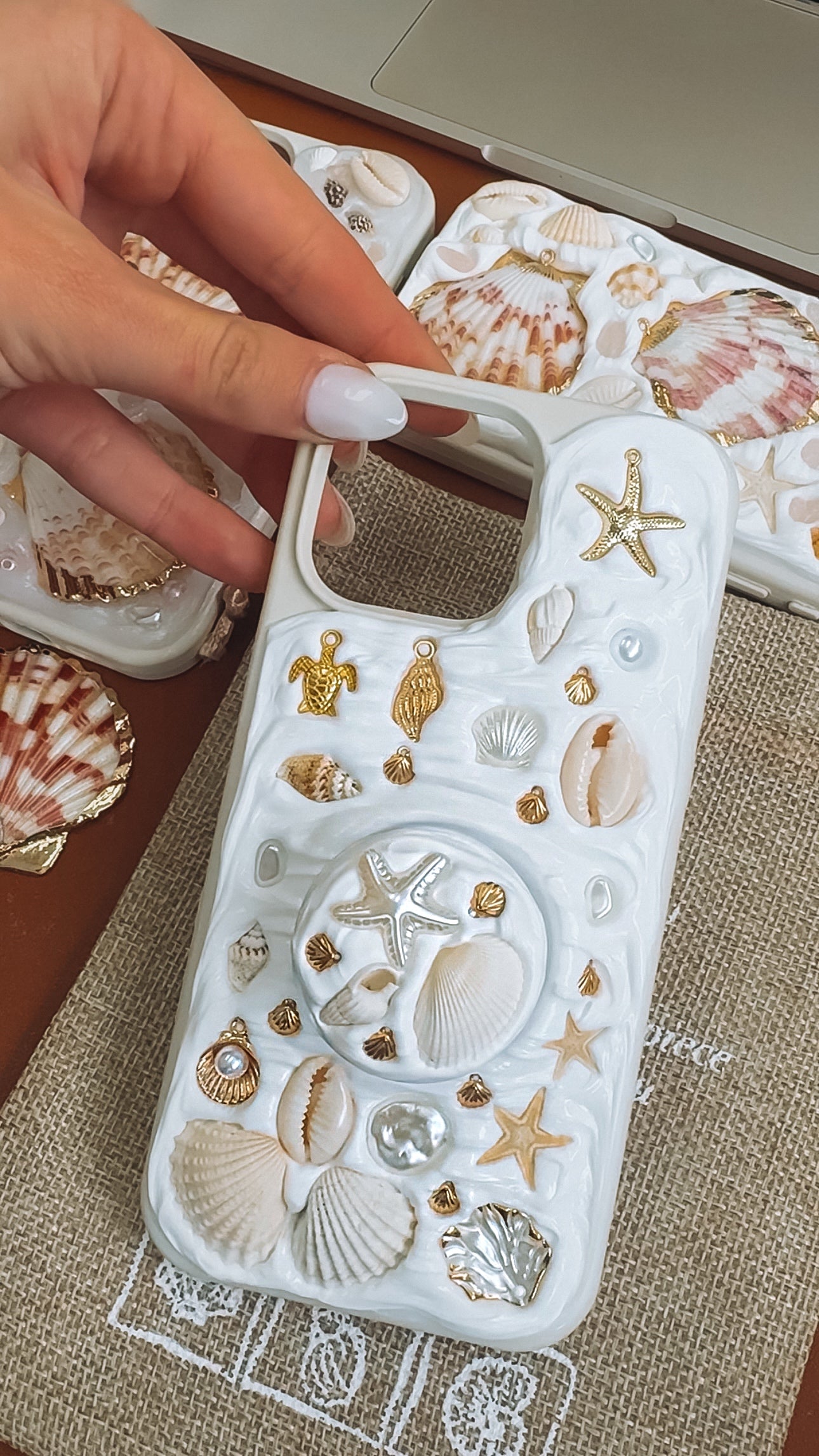 Golden Mermaid x PopSocket